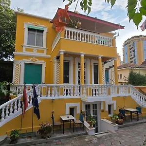 15 - Center Тирана