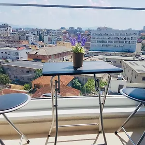 Rovena's - Free Parking Apartment Tirana