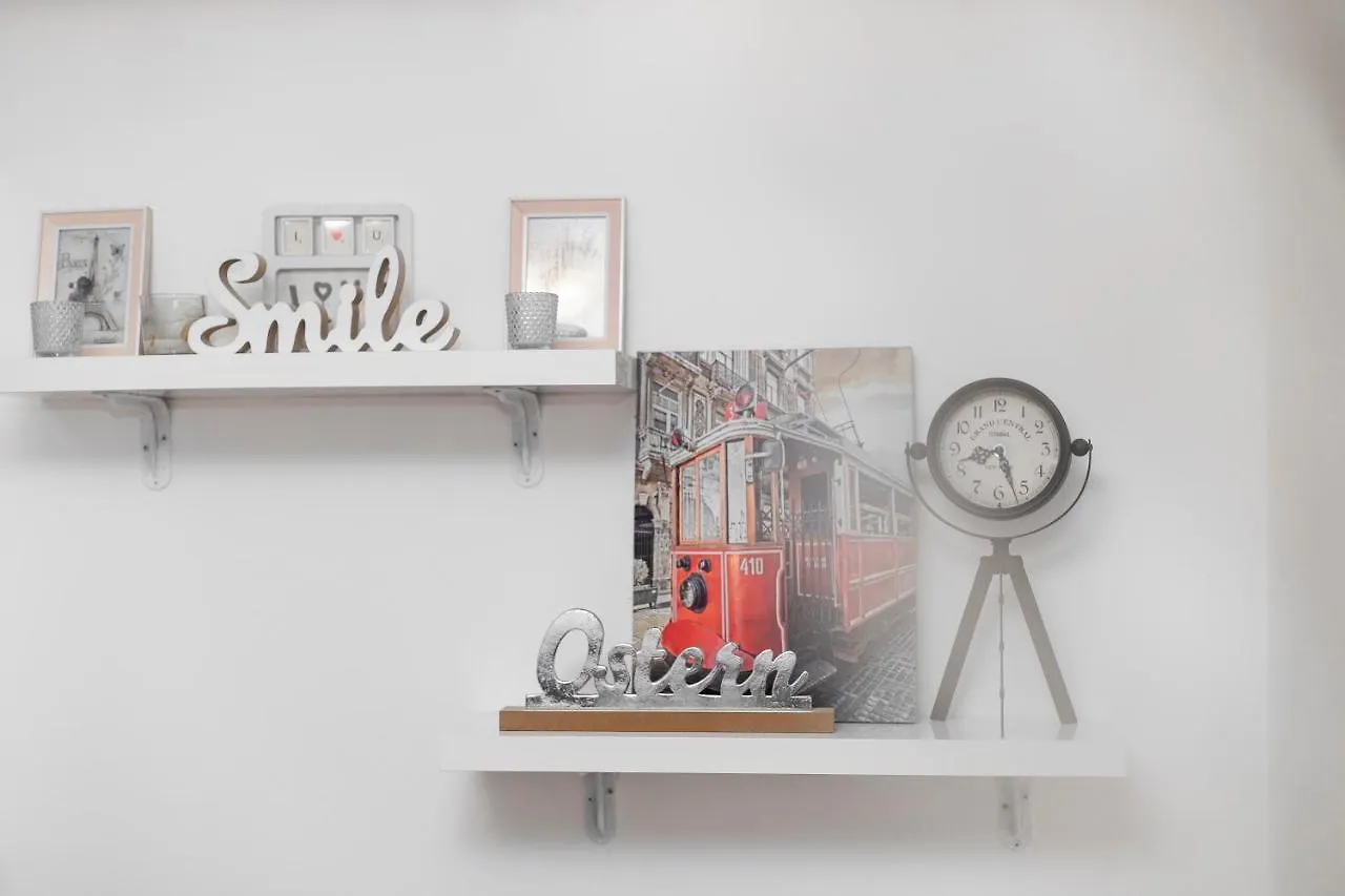 11 Steps' Lovely Studio In The Center Tirana 0*,  Albania